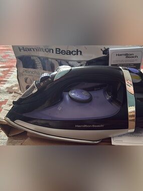 Hamilton Beach clothing Iron